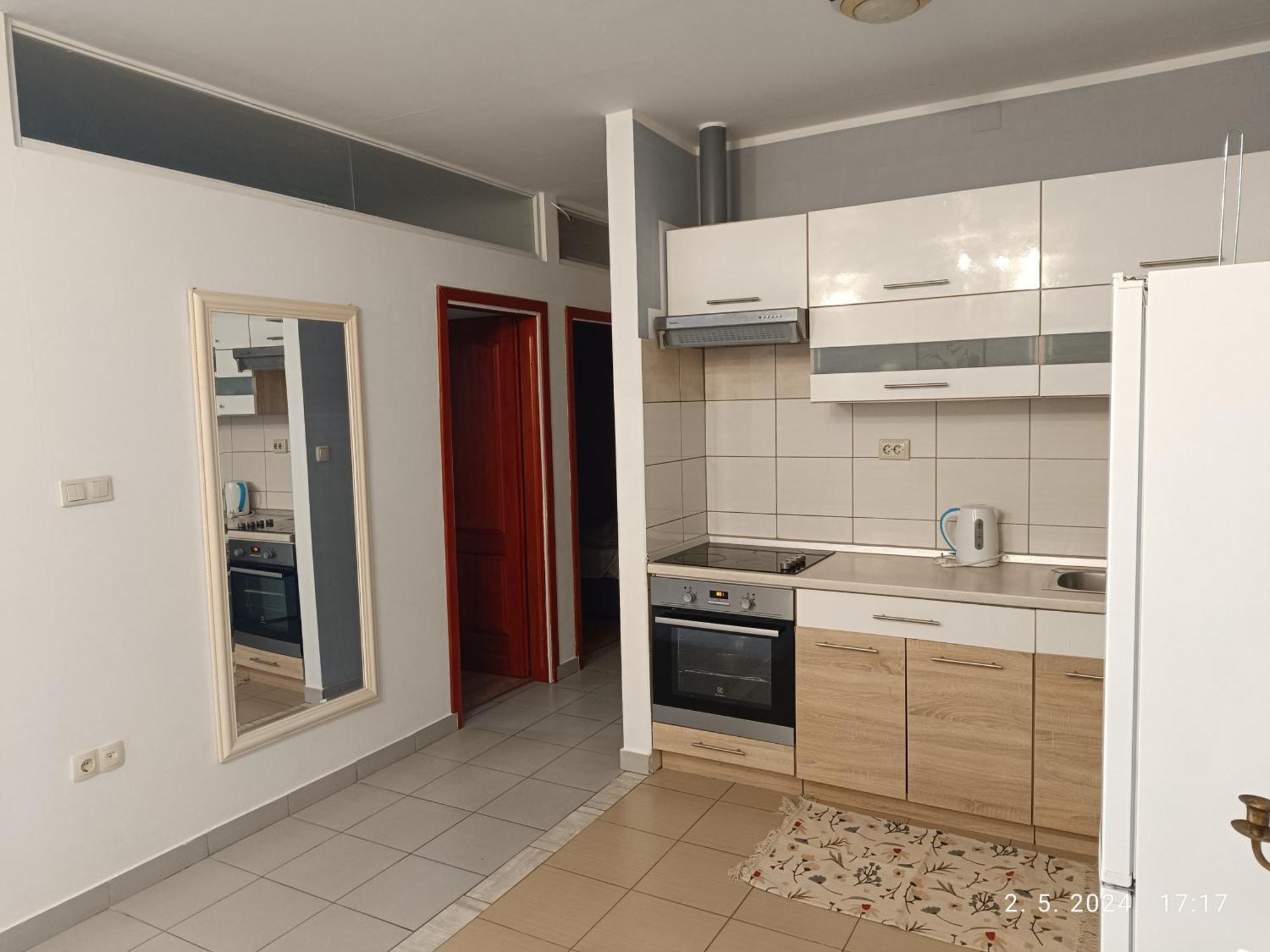Leonica Appartement Omiš Buitenkant foto
