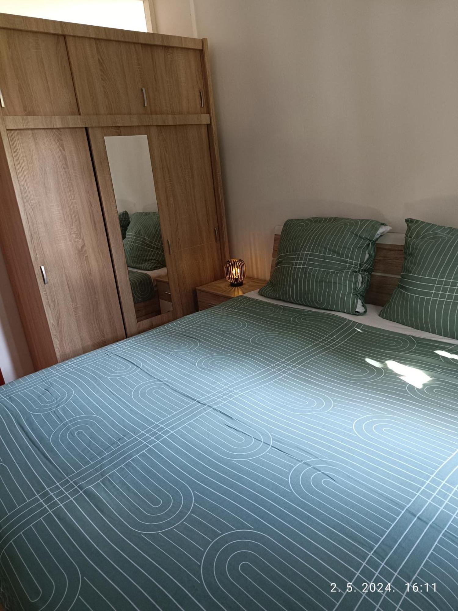 Leonica Appartement Omiš Buitenkant foto