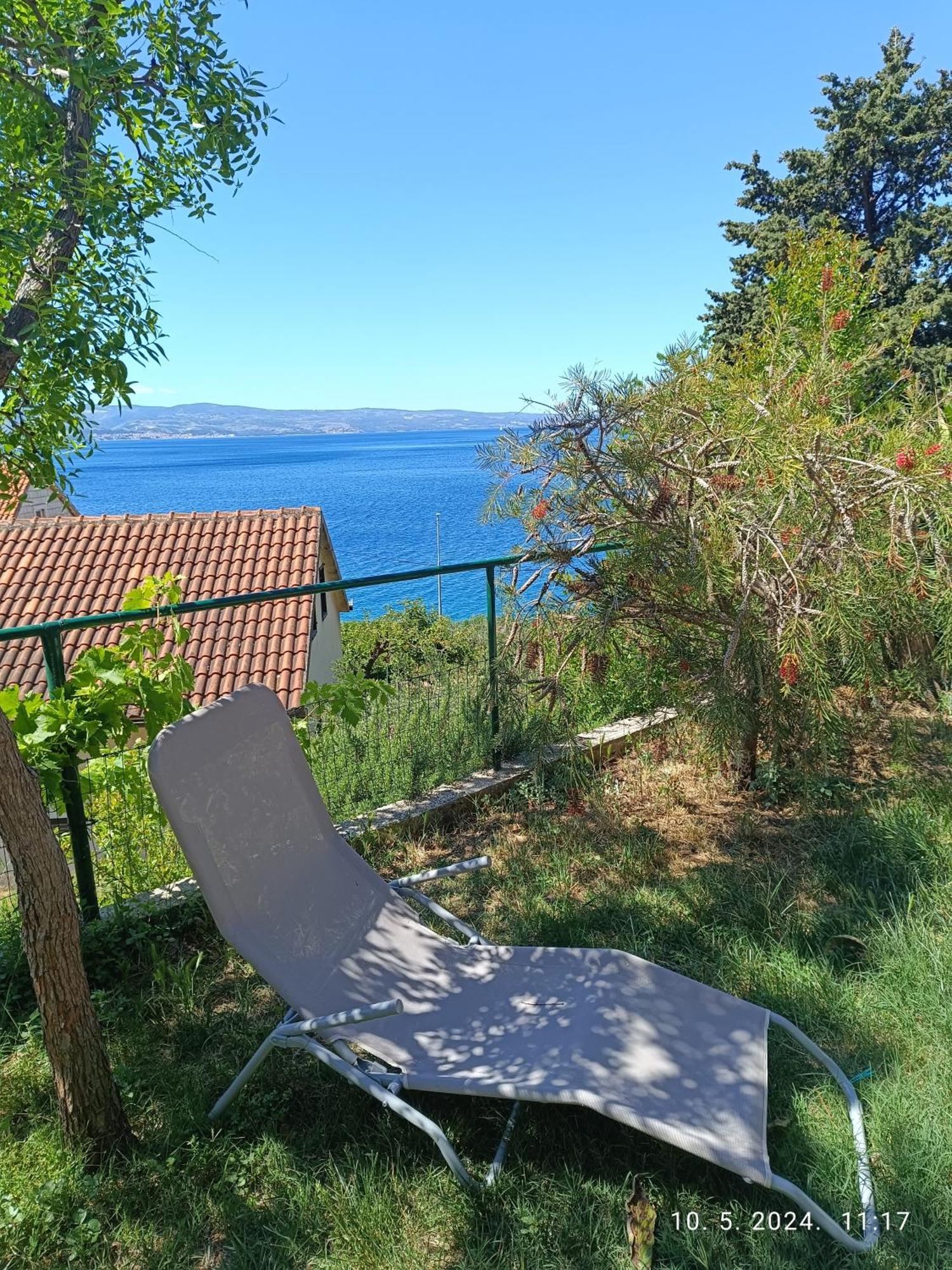 Leonica Appartement Omiš Buitenkant foto